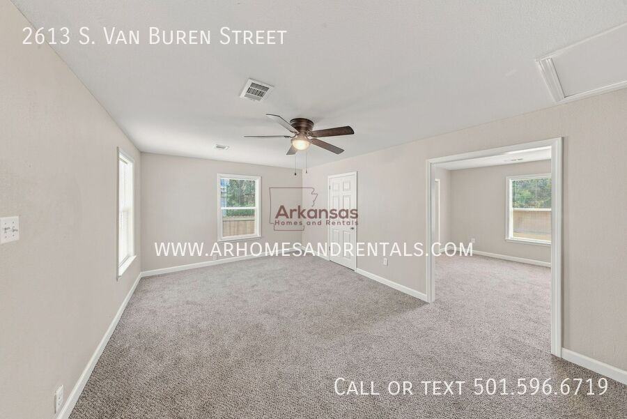 2613 S Van Buren St - Photo 3 of 13