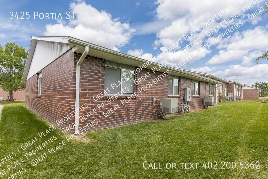 3425 Portia St - Photo 6 of 9