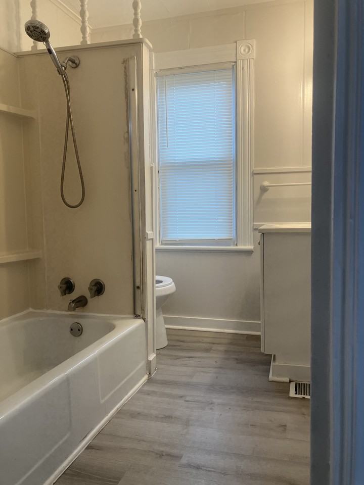 17 S 5th St #17 - Photo 4 of 12
