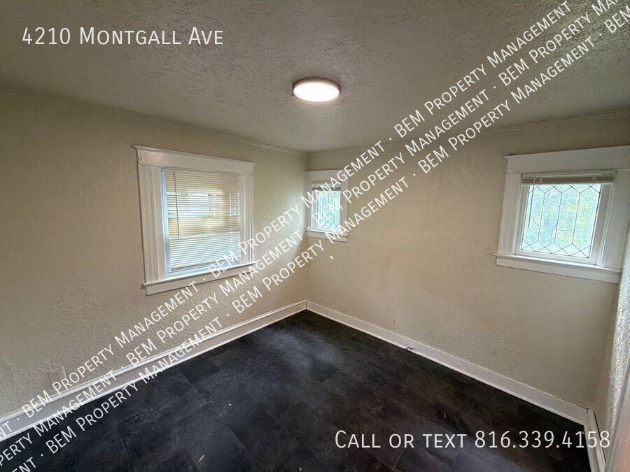 4210 Montgall Ave - Photo 4 of 26
