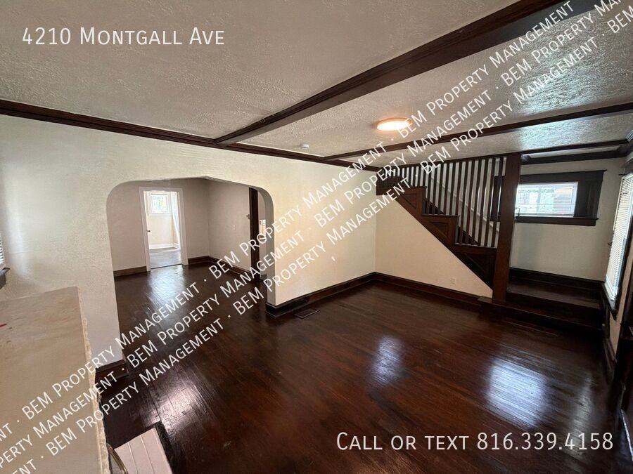 4210 Montgall Ave - Photo 6 of 26