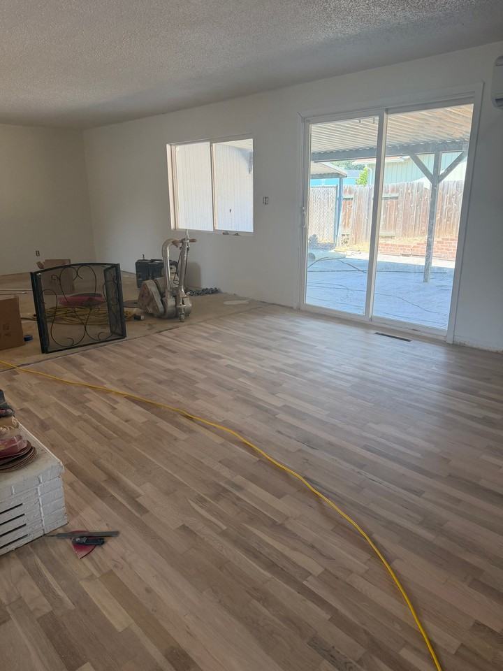 1801 Siskiyou Blvd - Photo 6 of 11