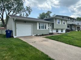 featured image of 3121 Westmar Dr