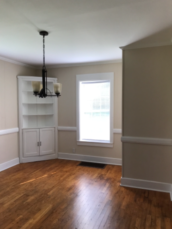 913 Genesis St - Photo 5 of 17