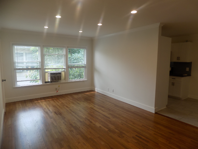 1515 S Wooster St - Photo 2 of 15