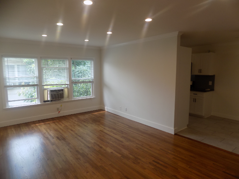 1515 S Wooster St - Photo 3 of 15