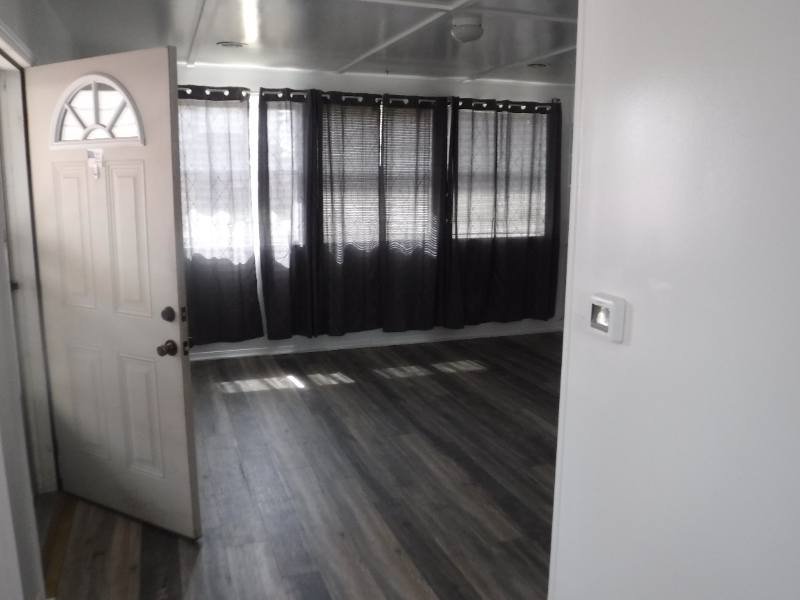 12 Edgewood St Ne - Photo 2 of 10