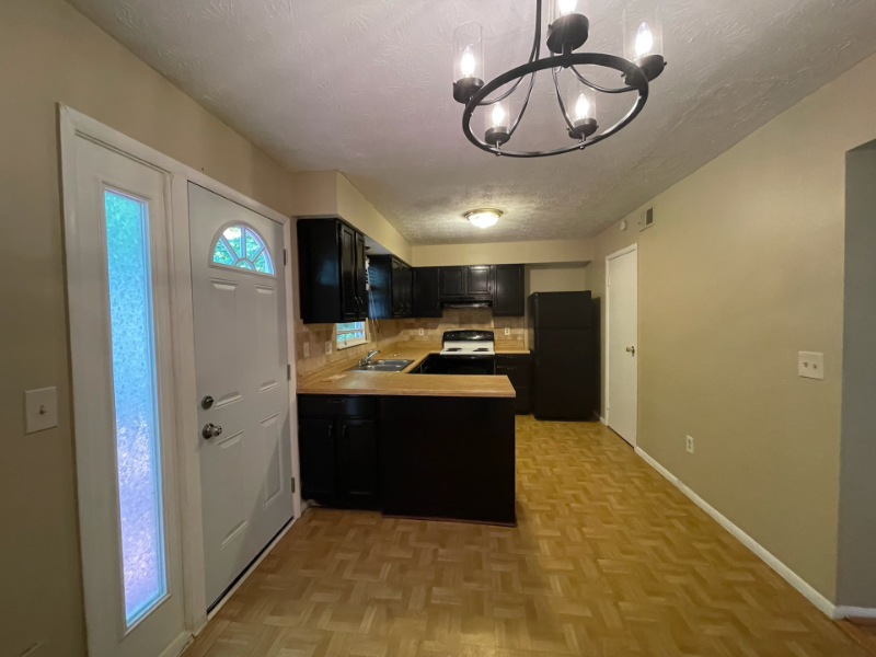 3728 Meadow Rue Ln - Photo 5 of 16