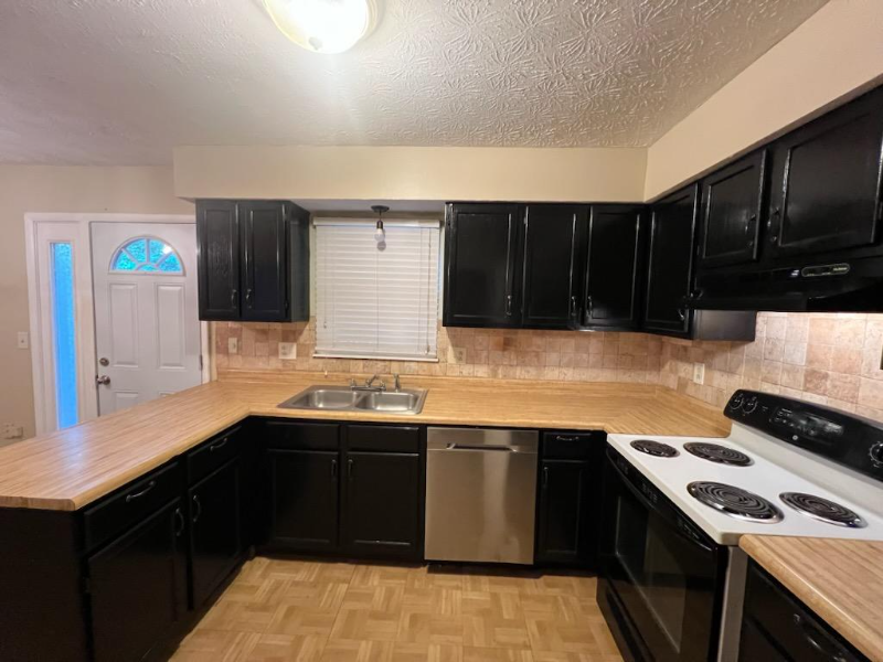 3728 Meadow Rue Ln - Photo 6 of 16
