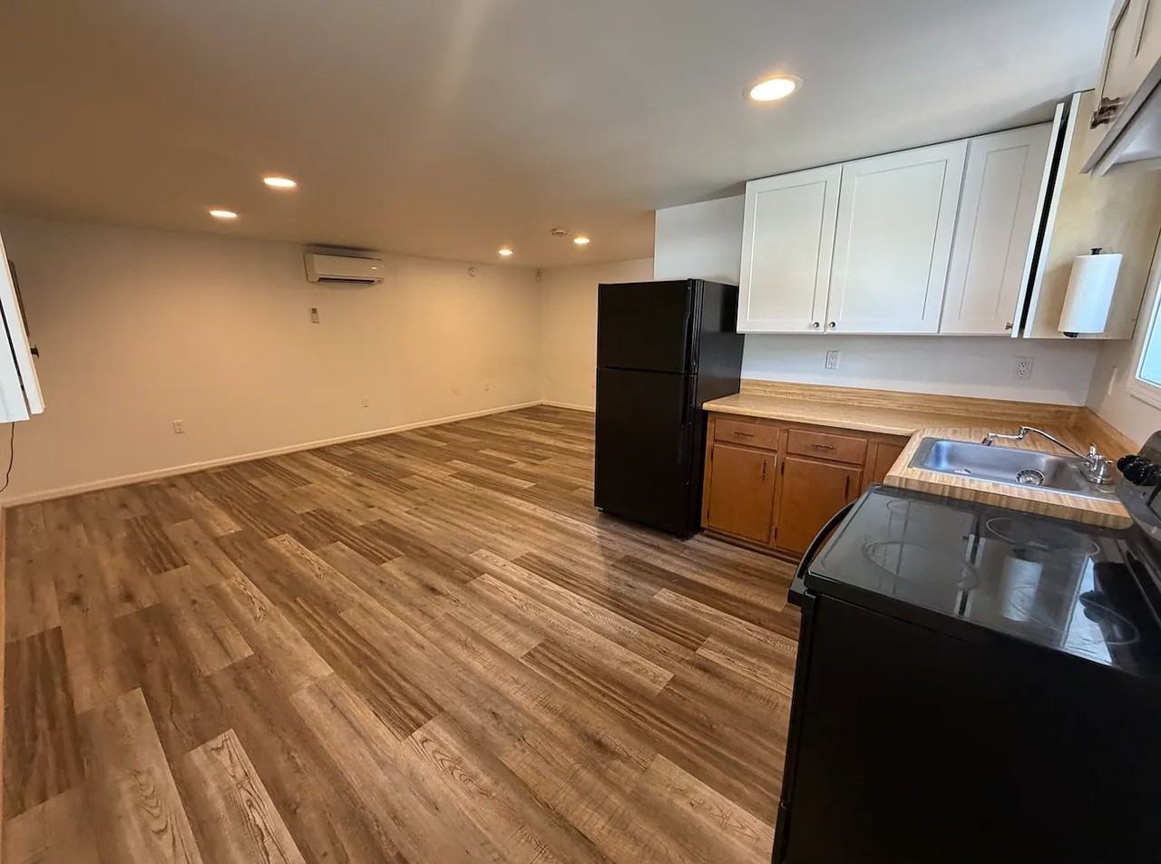 406 Cedar Lane Rd - Photo 2 of 11