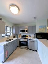 700 Se 14th Ct #2 - Photo 1 of 1