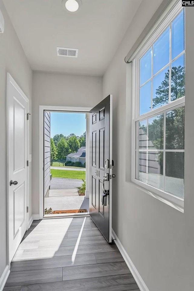 401 Bosque Cir - Photo 2 of 13