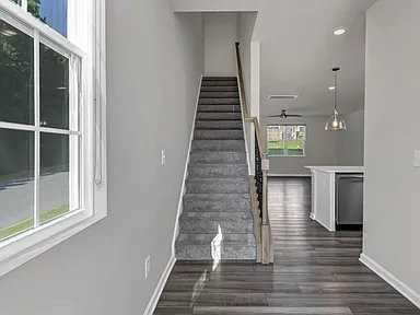 401 Bosque Cir - Photo 5 of 13