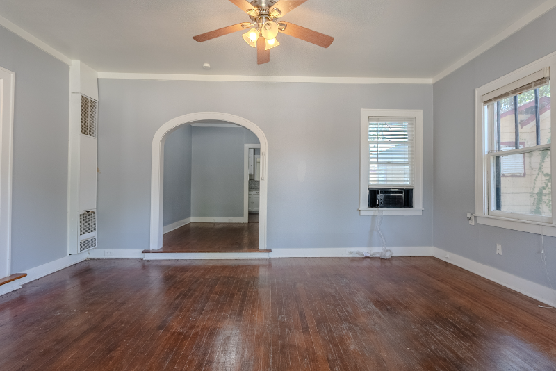 834 Cottonwood Ave - Photo 4 of 15