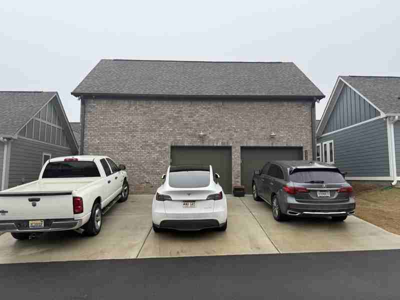 1725 Coburn St - Photo 4 of 19