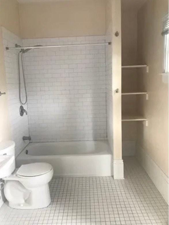 2347 Annunciation St - Photo 4 of 10