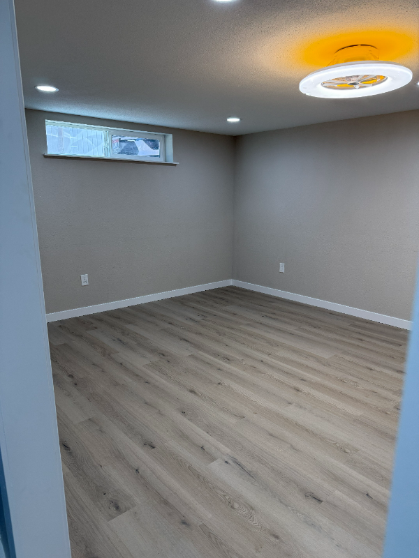 628 Warren Ave #2 - Photo 5 of 8
