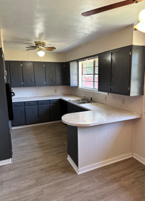 103 E Scott St - Photo 2 of 20