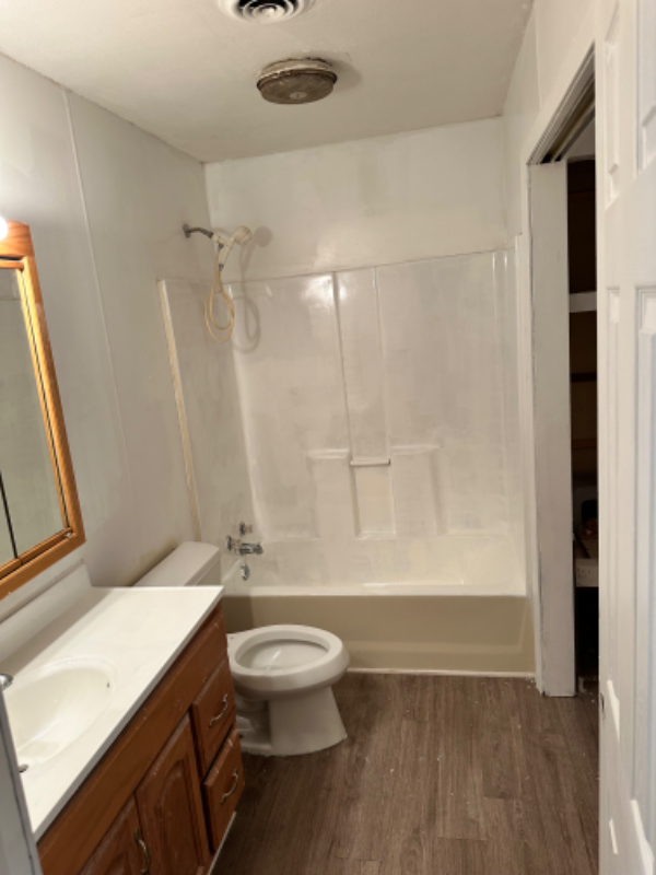 103 E Scott St - Photo 5 of 20