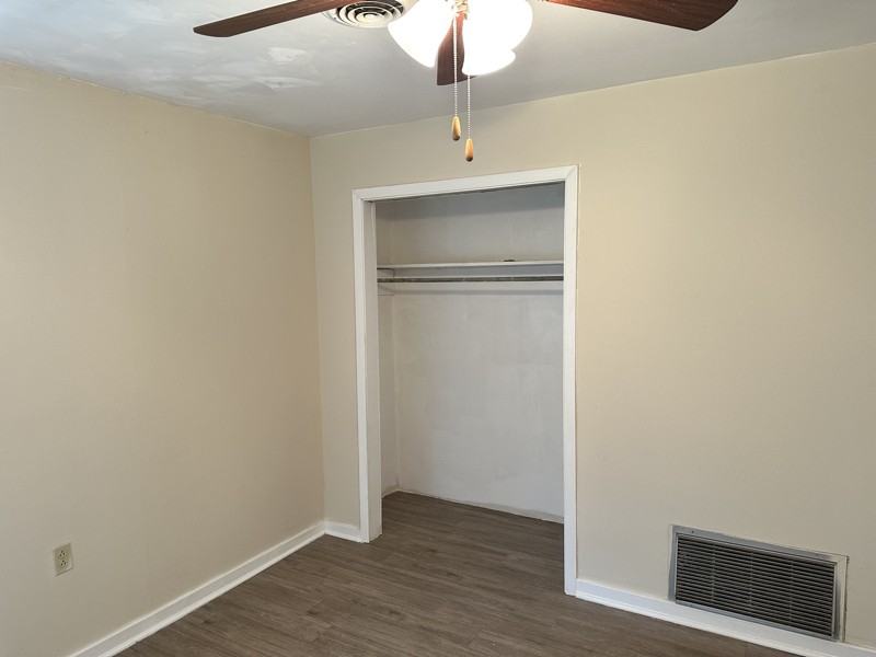 103 E Scott St - Photo 7 of 20