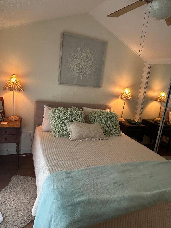 102B Gaston Ave - Photo 6 of 10