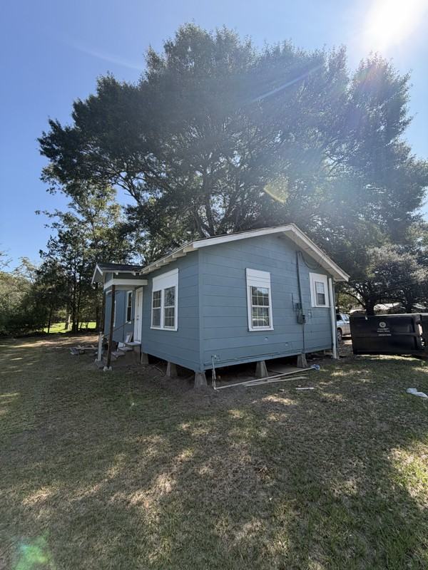 811 Solomon St - Photo 3 of 14