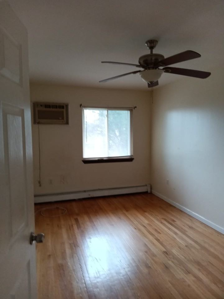 1038 Eaststreet #2ndFL - Photo 4 of 13