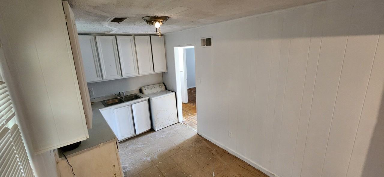 2911 Church St - Photo 3 of 20