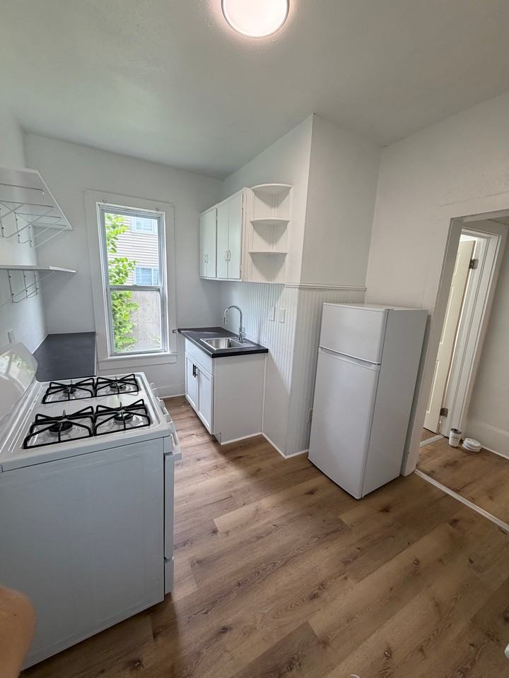 1316 Main St #1 - Photo 2 of 11
