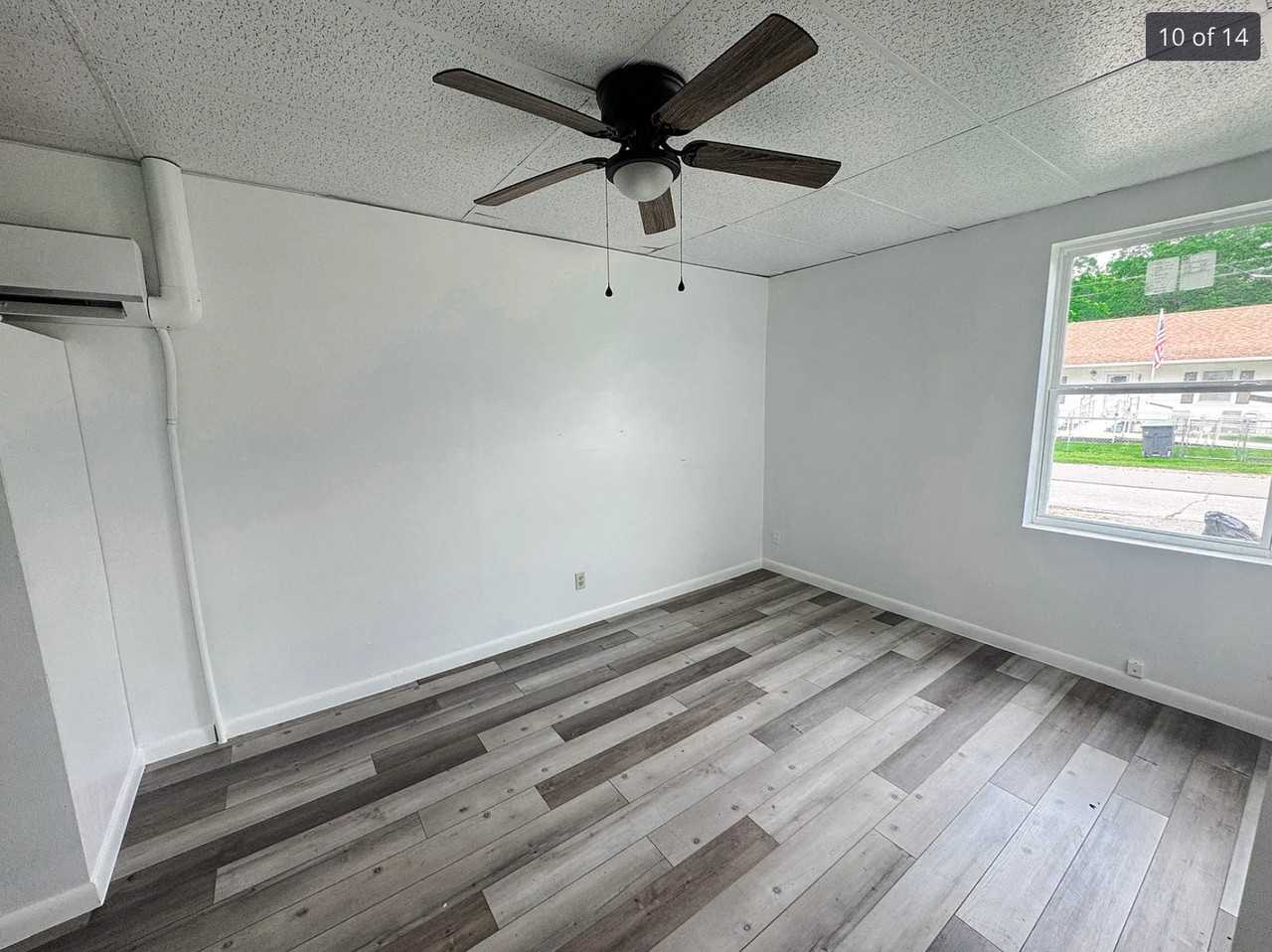 918 Coy Ave #918 - Photo 6 of 9