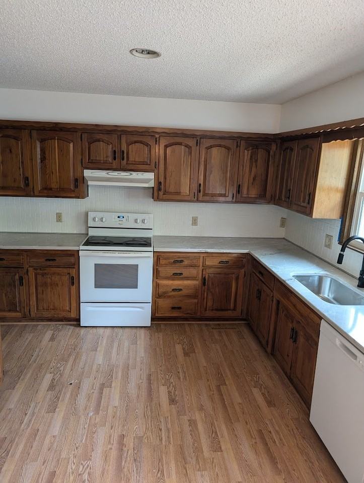 430 N Persimmon Dr - Photo 4 of 7