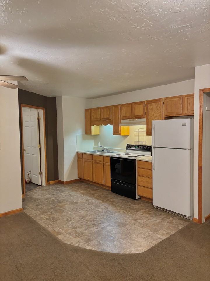 912 N State Rd #2 - Photo 2 of 5
