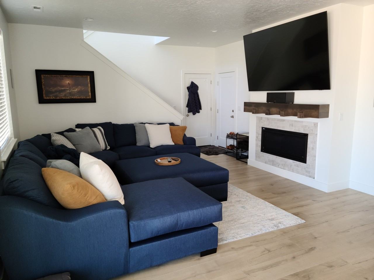 1544 Wn - Photo 2 of 14