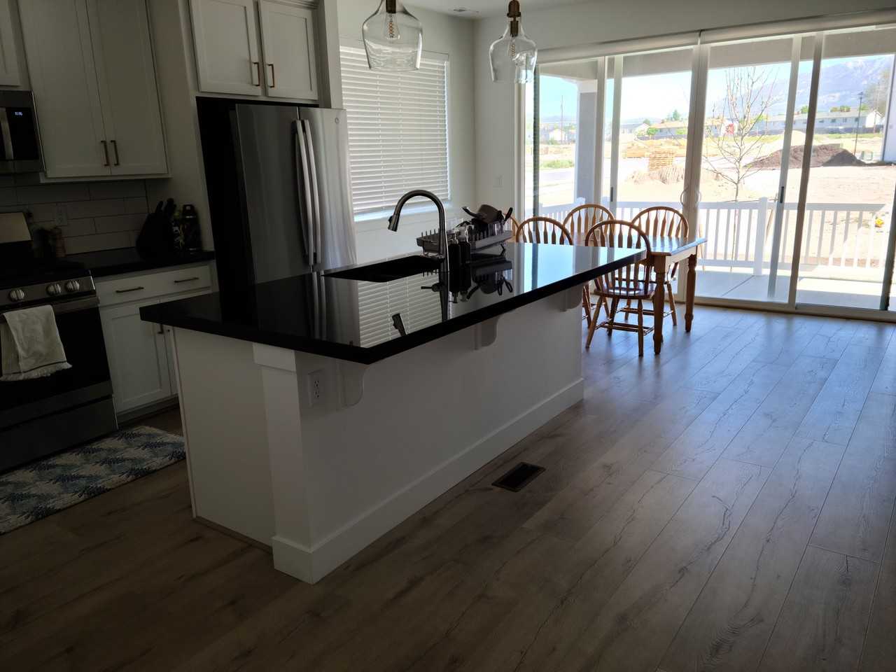 1544 Wn - Photo 4 of 14