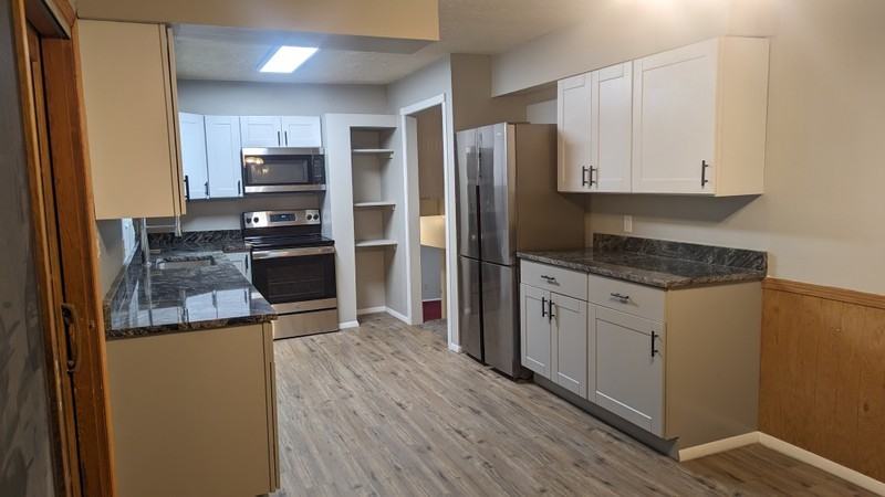 117 N St - Photo 5 of 37