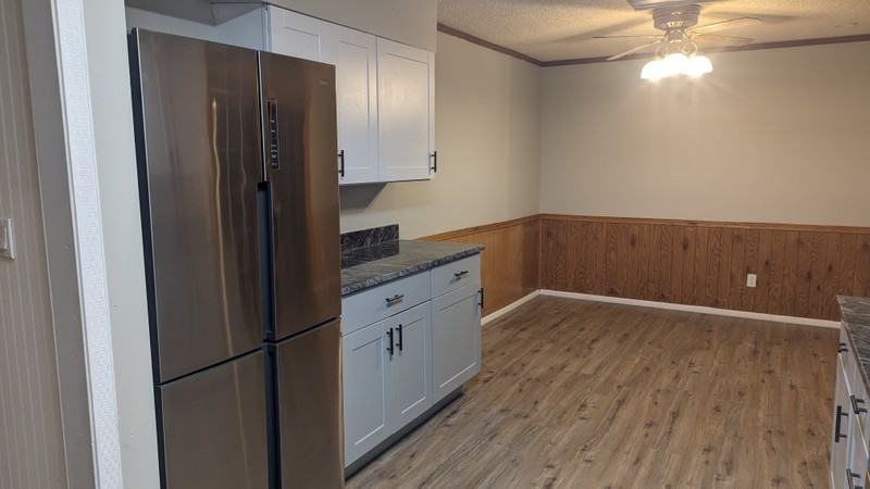 117 N St - Photo 6 of 37