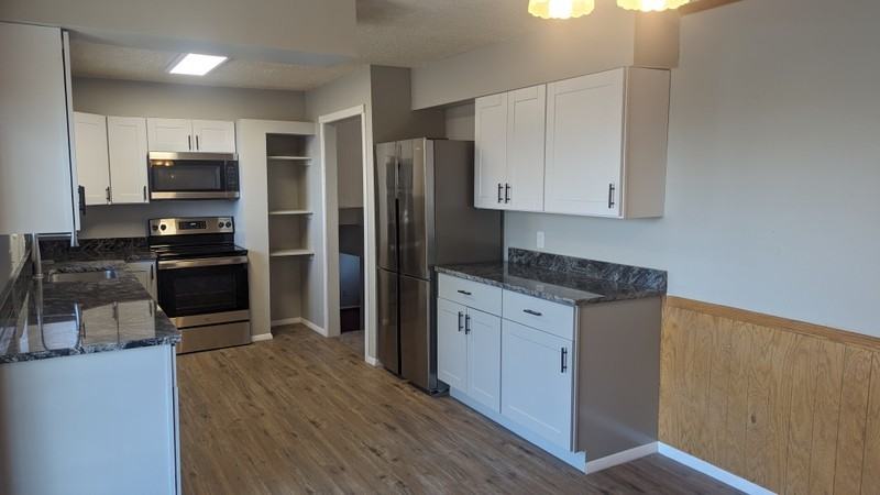 117 N St - Photo 7 of 37