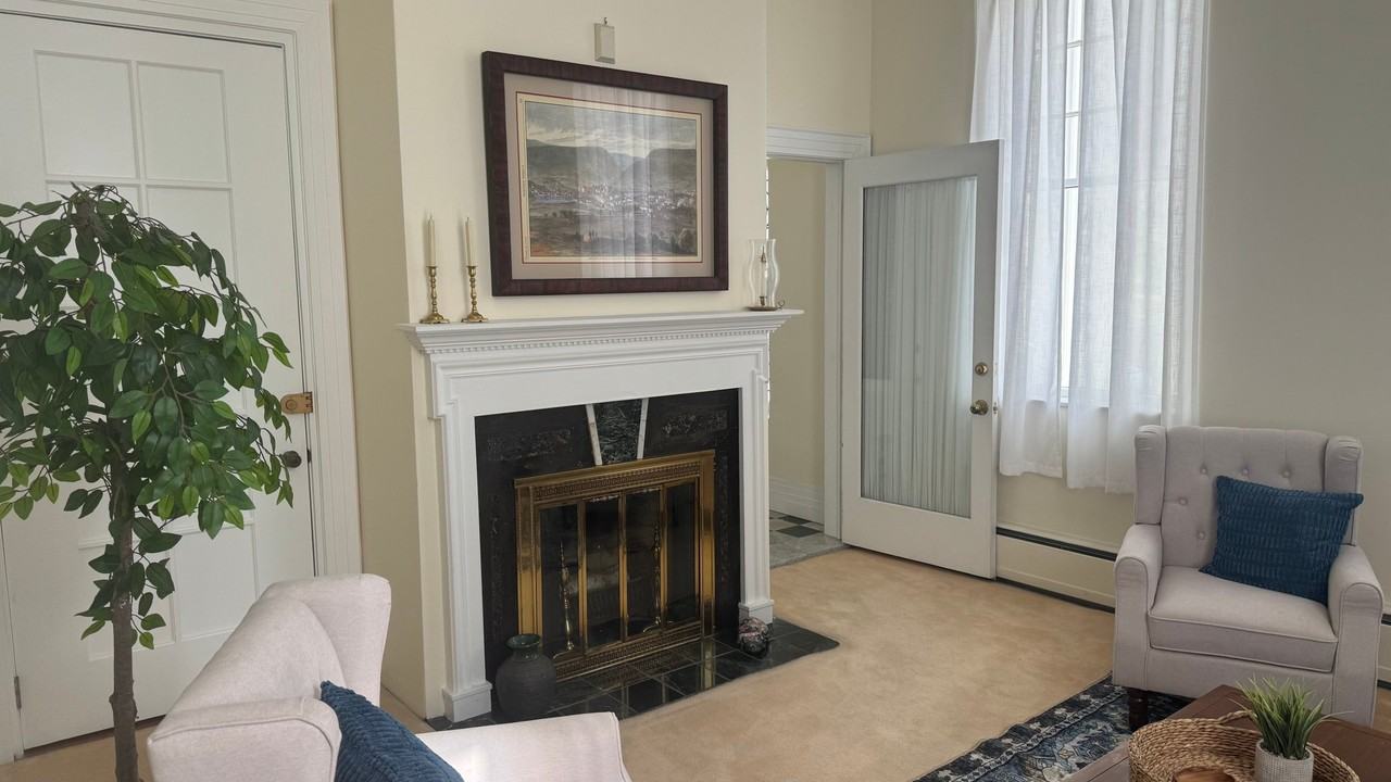 528 Washington St #4 - Photo 2 of 11