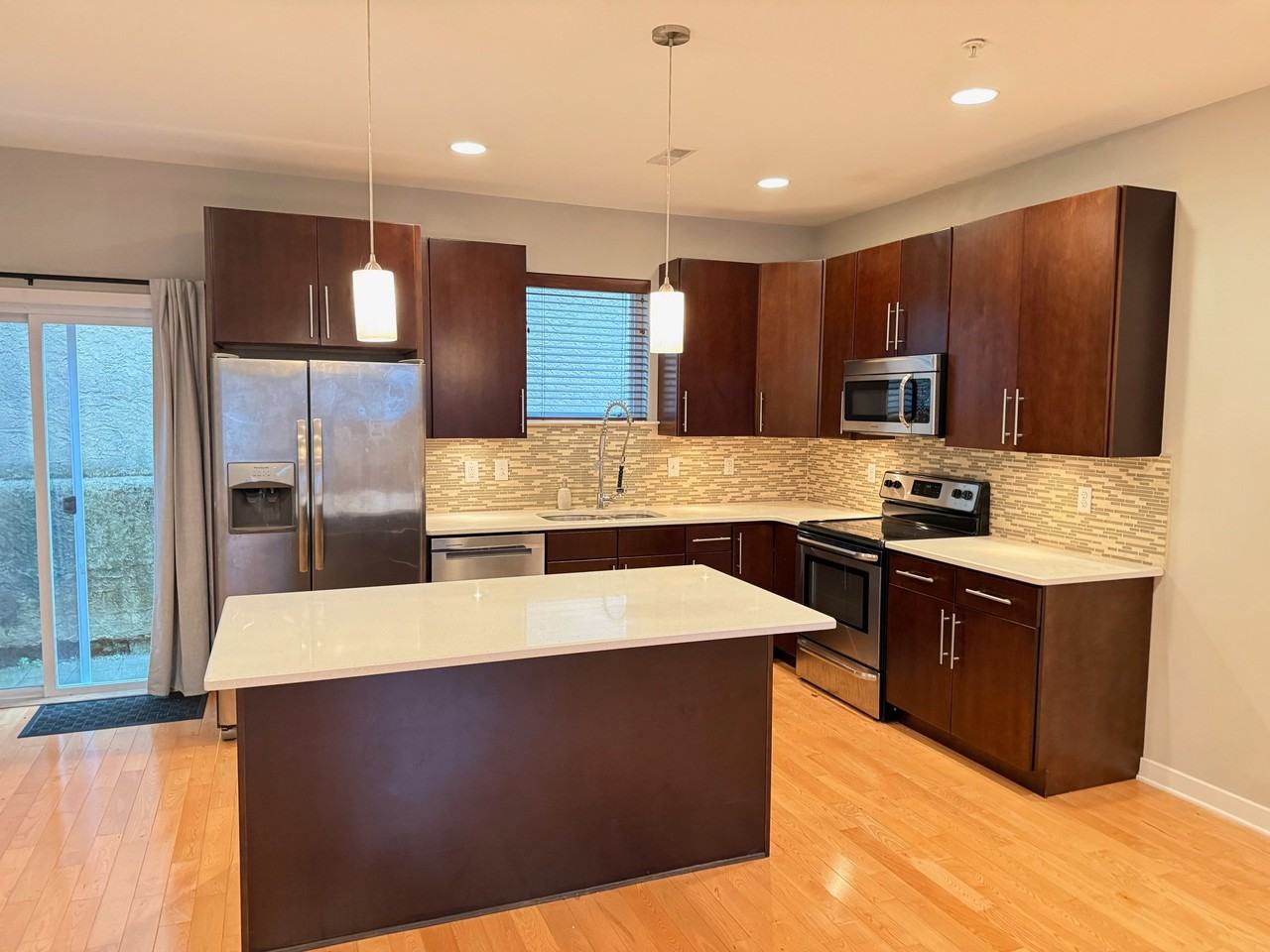 115 Haines St - Photo 2 of 19