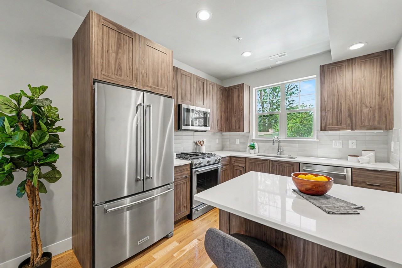 2816 Federal Blvd - Photo 6 of 19