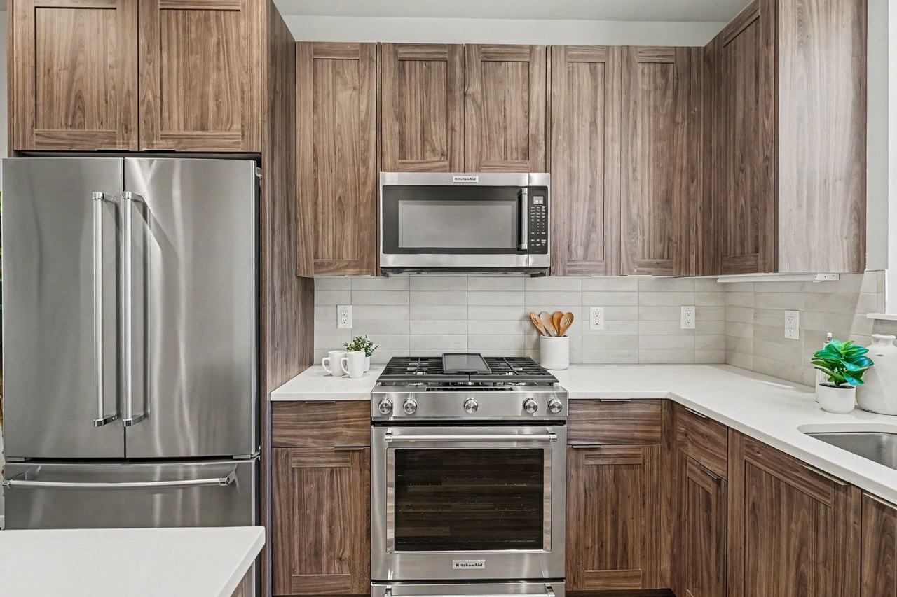 2816 Federal Blvd - Photo 7 of 19