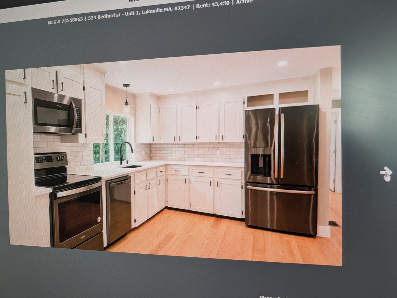 334 Bedford St - Photo 6 of 24