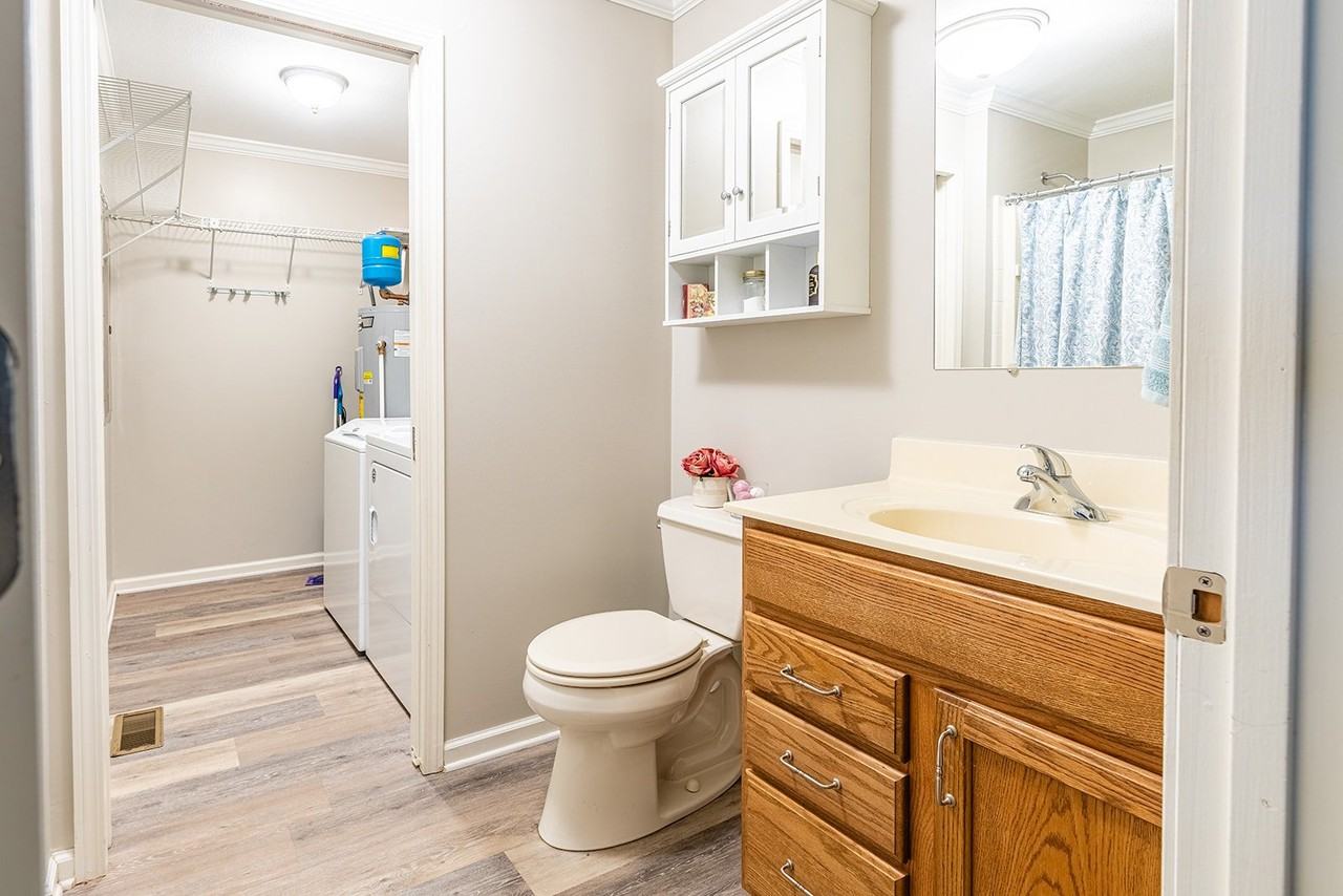 27 Kirby Rd - Photo 5 of 11