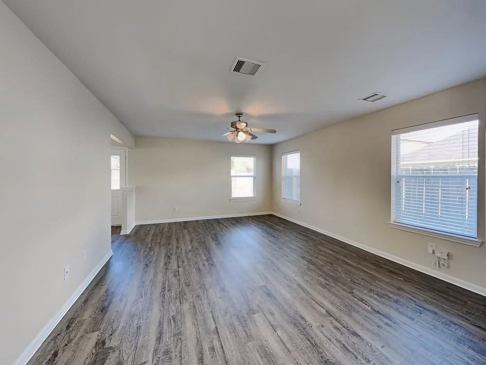 16419 Noble Meadow Ln - Photo 4 of 13