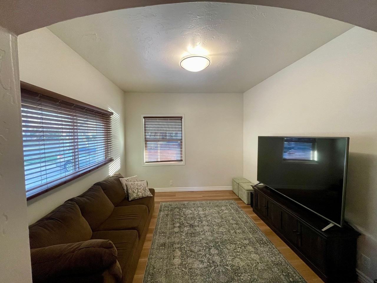 79 Nw - Photo 2 of 11