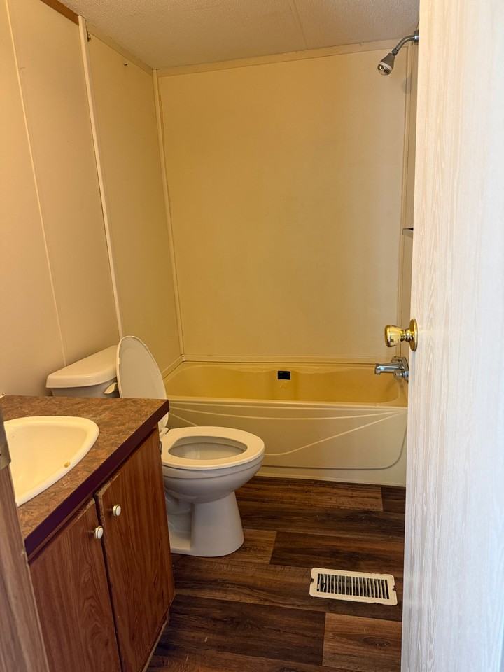 1021 Rodgers Ave - Photo 4 of 4