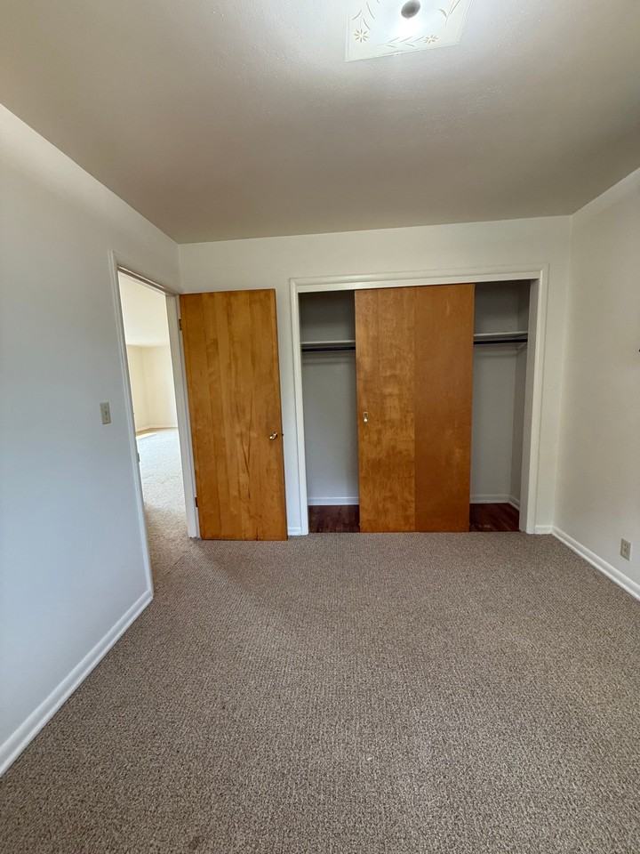 423 N 7th St - Photo 7 of 13