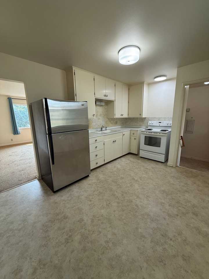 423 N 7th St - Photo 2 of 13