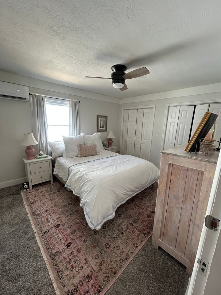 165 Neast St - Photo 2 of 9