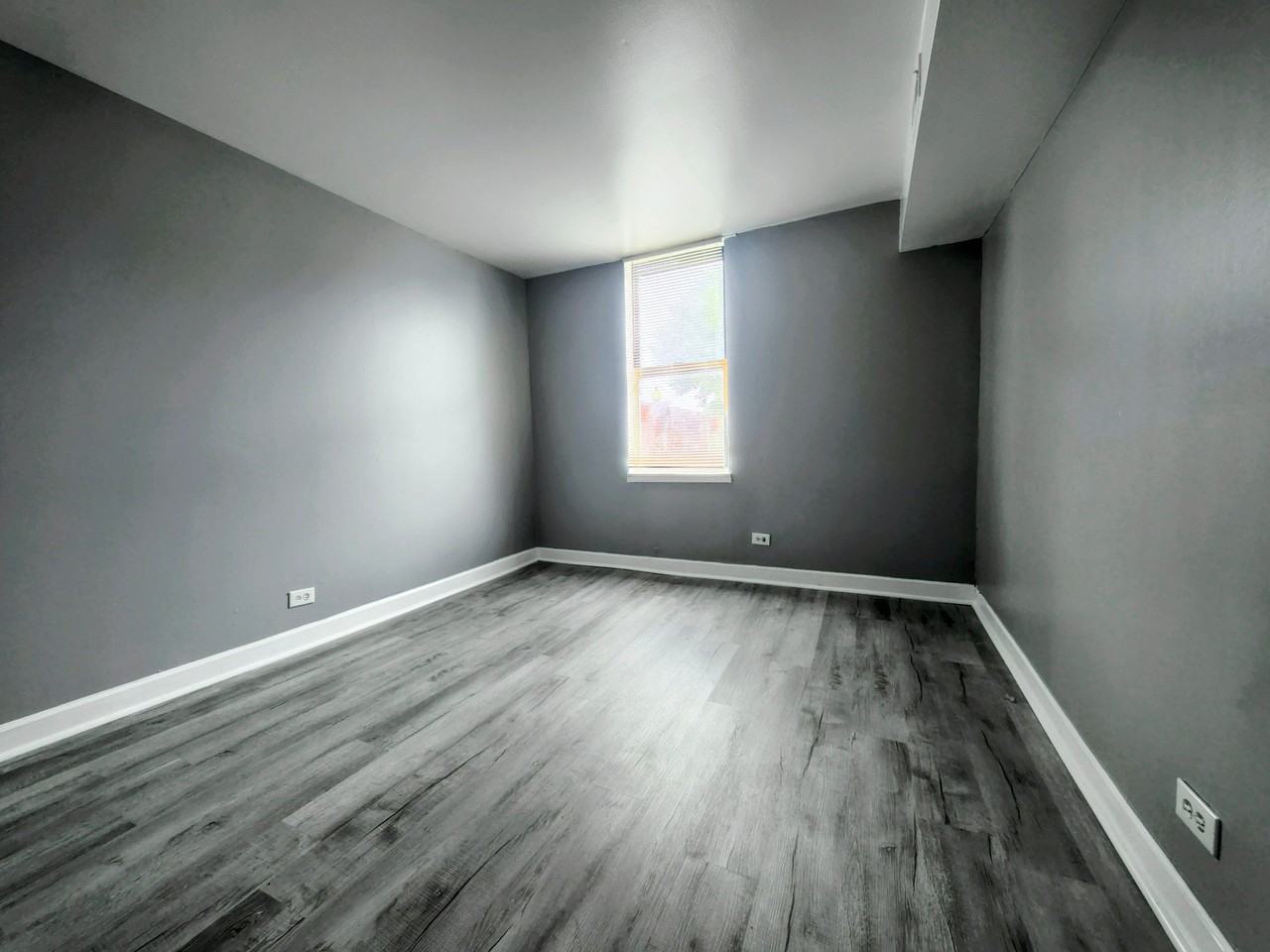 1846 S Karlov Ave #3 - Photo 3 of 12